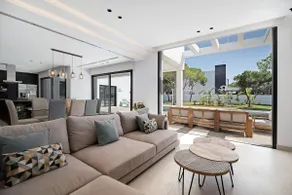„Alba Sea“ Villa mit privatem Pool, 2 privaten Terrassen und WLAN - Image 3