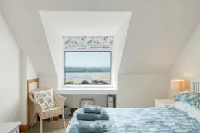Beautiful Home with Pool Overlooking Camel Estuary - Image 5