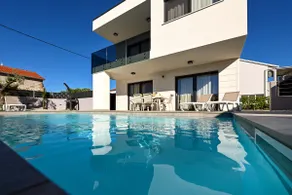 Villa Nostro Porto with pool - Image 2