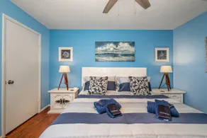 Ground Floor 2/2 Condo · Beach 0.5mi (Master King) - Image 3