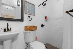 Cozy Room Walk to La Placita & Condado Beach - Image 4