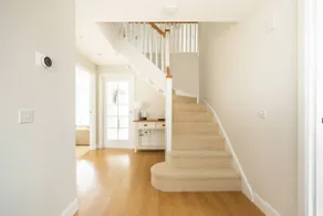 Luxury Detached Home - Image 2