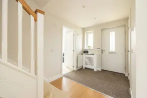 Luxury Detached Home - Image 3