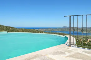 Ferienhaus „Villa Maryna“ mit Meerblick, privater Terrasse, Pool und WLAN - Image 4
