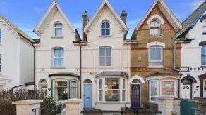 74 Granville Road - Image 2