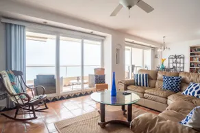 Luxury Ocean View beach front POOL & Jacuzzi Condo - Image 2