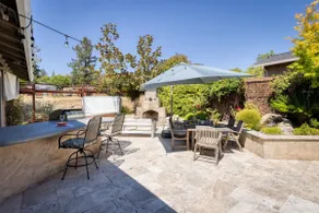 Wine Country Getaway BBQ Fire Pit Hot Tub - Image 3