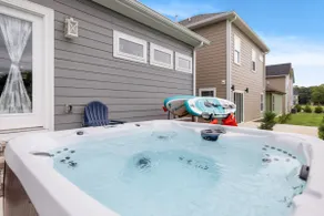 Cozy Lake Cottage W/Pool, Hot Tub,Kayaks, SUPs - Image 4