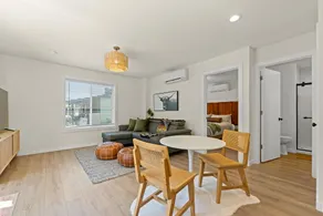 Modern Guest House Near Downtown! - Image 5