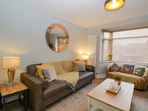 Birch House - Image 4