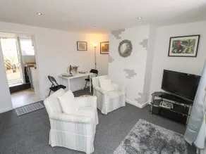 Castle Cottage - Image 3