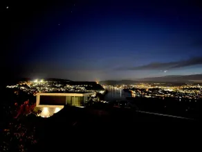 Luxury house with exclusive views - Image 2