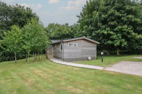 24 Meadow Retreat - Image 2
