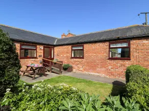 2 Pines Farm Cottages - Image 2