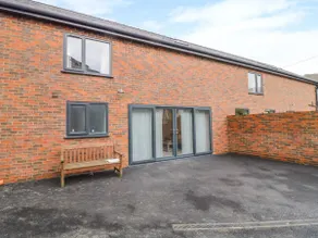 7evern Porth Farm - Image 2