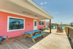 Oceanfront Deck: Surfside Beach Vacation Rental! - Image 2