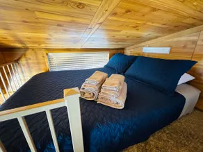 Cozy 1BR Cabin in Jacksonville - Image 4