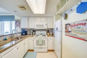 2 Mi to Barefoot Landing: Condo w/ Beach Access! - Image 5