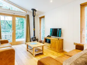 8 Streamside - Image 3