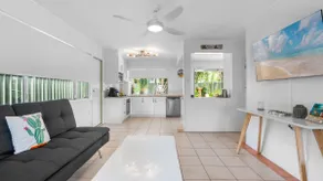 Coastal Palms Hideaway - Image 2