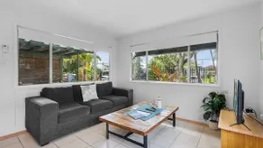 Coastal Palms Hideaway - Image 4