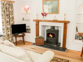 Coachmans Cottage - Image 3