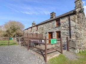 Cwm Yr Afon Cottage - Image 2