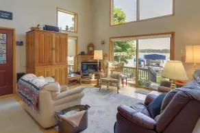 Lakefront Vandalia Home w/ Boat Dock & Gas Grill! - Image 4