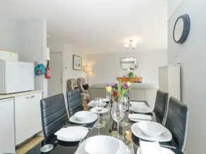 9 Manorcombe Bungalows - Image 4
