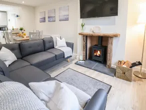 4 RAILWAY TERRACE, animaux acceptés, avec jardin à Conwy - Image 3