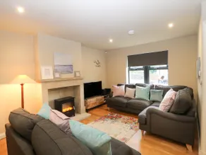 1 Stansfield Mews - Image 2