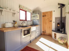 Balwen Shepherd's Hut - Image 4