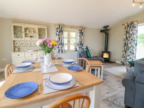 Acorn Lodge - Image 5