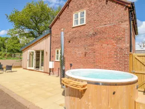 Acorn Lodge - Image 2