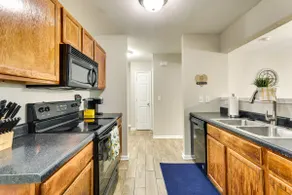 Charming North Charleston Townhome - Pets Welcome! - Image 2