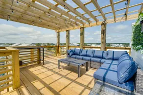 Carolina Beach Vacation Rental w/ Rooftop Terrace - Image 2