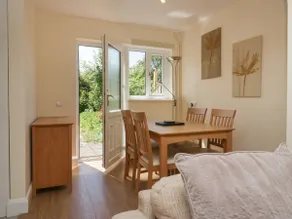 Jubilee Two Bedroom House Pet Free Baby Friendly - Image 4