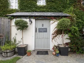 Church Farmhouse - Image 2