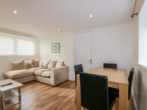 Cove Cottage - Image 2