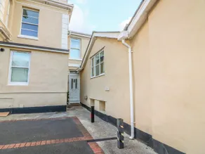 Cottage 1 Newcourt - Image 3