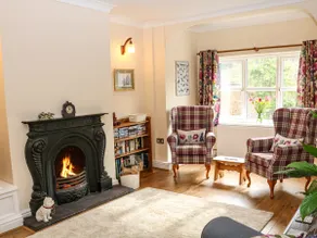 17 Riverside - Image 4