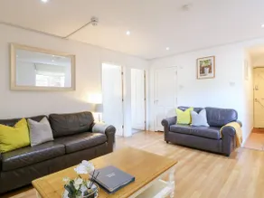 BB House - Image 4