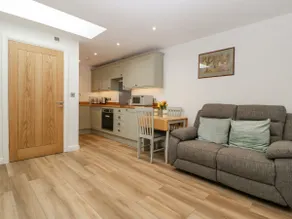Thimble Cottage - Image 3