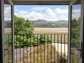 Bodowen Coach House - Image 4