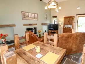 Bluebell Cottage - Image 4