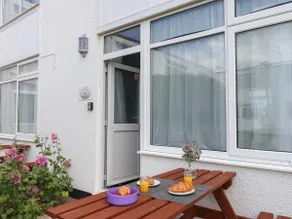 Dolphin Chalet - Image 2
