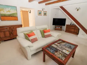 1A Chantry Place - Image 5