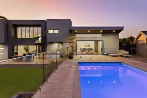 Augusta Private Acre Escape in Mount Martha with pool - Image 2