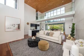 Augusta Private Acre Escape in Mount Martha with pool - Image 4