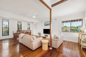 Dusties 5 Pacific Street - Image 3
